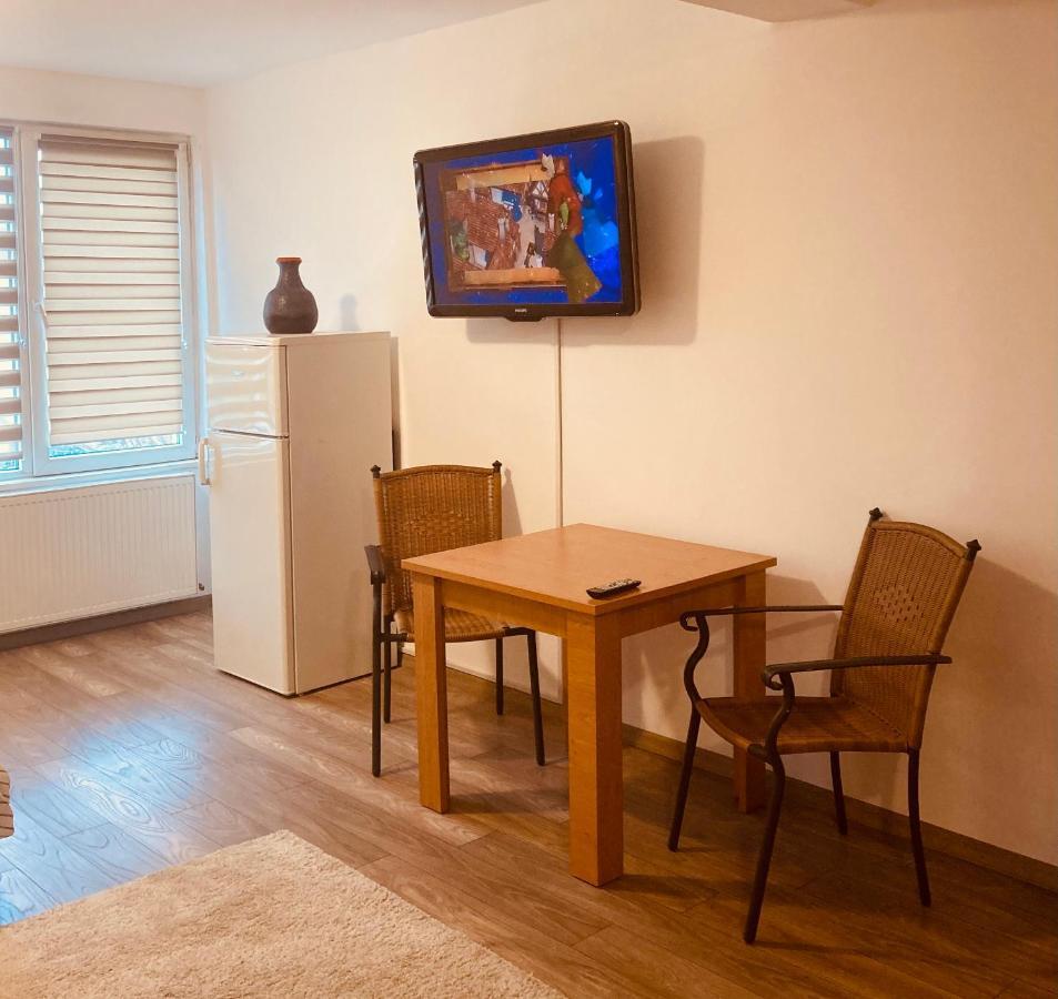 Edit House Apartment Тыргу-Муреш Экстерьер фото